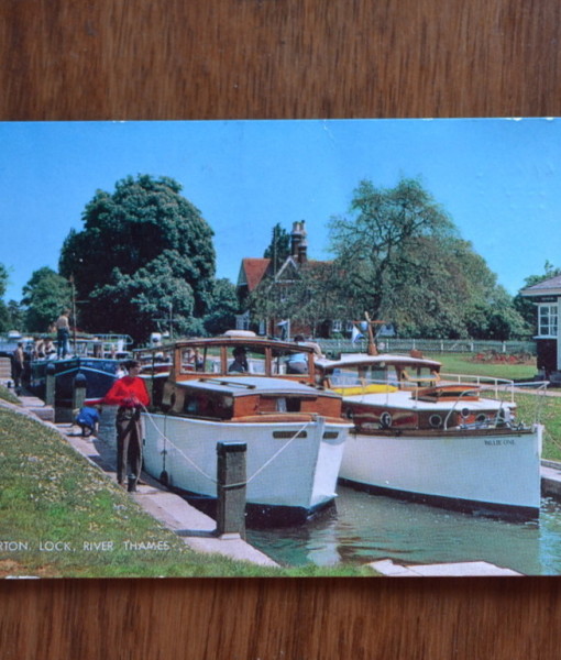vintage postcard Shepperton Lock River Thames