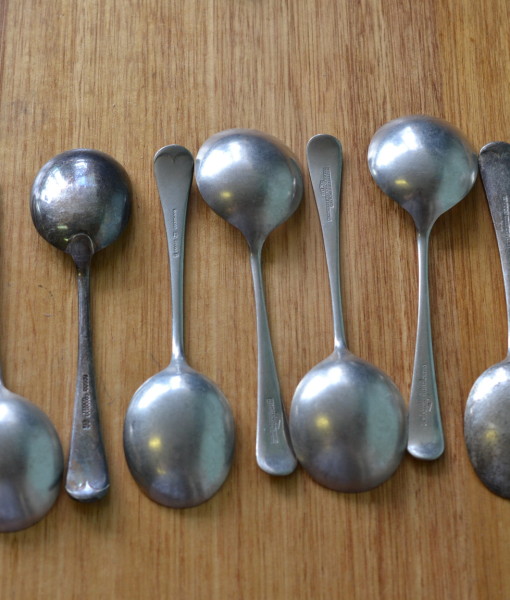 Vintage 9 x Soup spoons EPNS A1 : Lot 1B