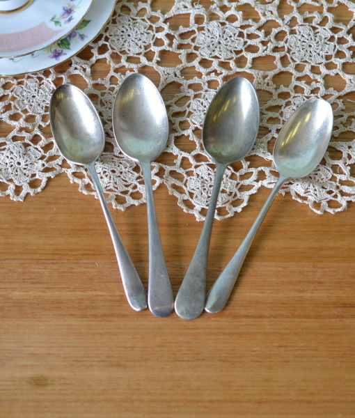 Vintage  4 x Dessert spoons EPNS A1 : Lot 6
