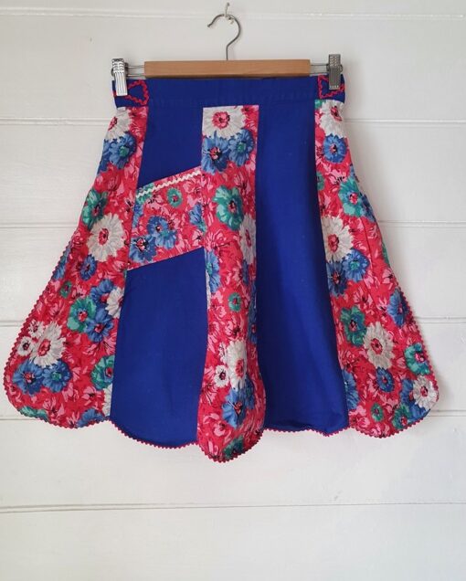 Vintage  apron retro red and blue flowers 1960's