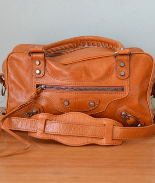 Leather tan handbag   shoulder bag