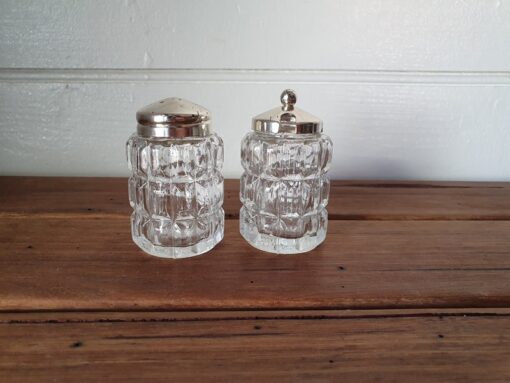 Vintage Salt shaker & sugar jar condiment pressed glass metal lid 6wtpl