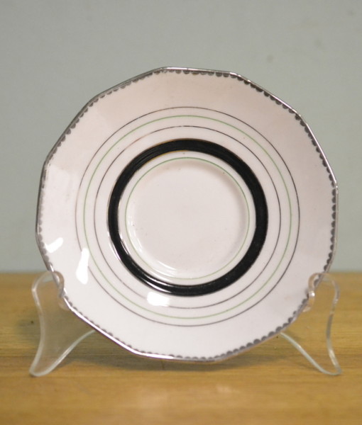Vintage fine china saucer / plate Plant Tuscan reg 780986 CGT1