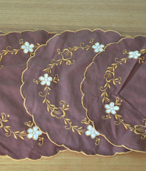 vintage four embroidered flower doilies 30 cm w 3195