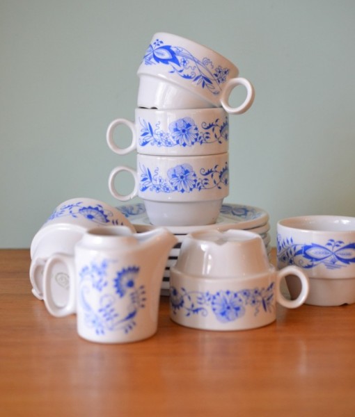 Vintage 6 x tea cups & saucers milk jug Czechoslovakia 3195