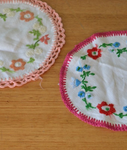 Vintage two crotchet round doilies  red & pink 3195