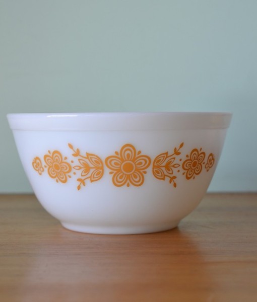 Vintage pyrex  Casserole Dish bowl no 402  butterfly flowers mustard No 803