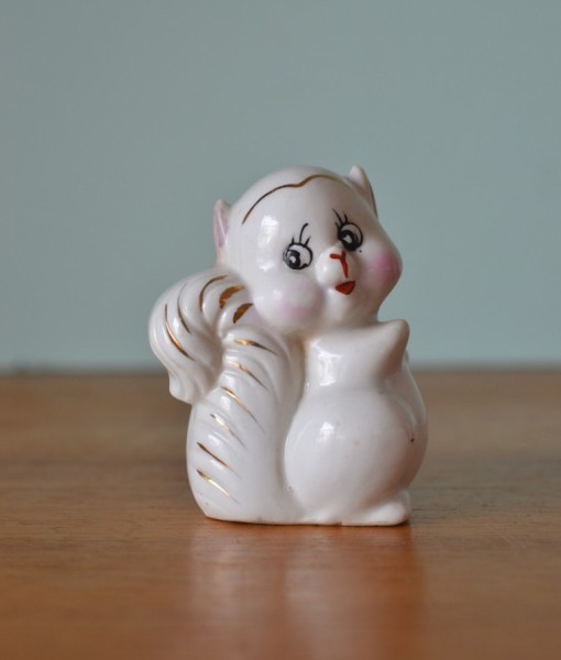 Vintage Retro ceramic  squirrel pepper shaker