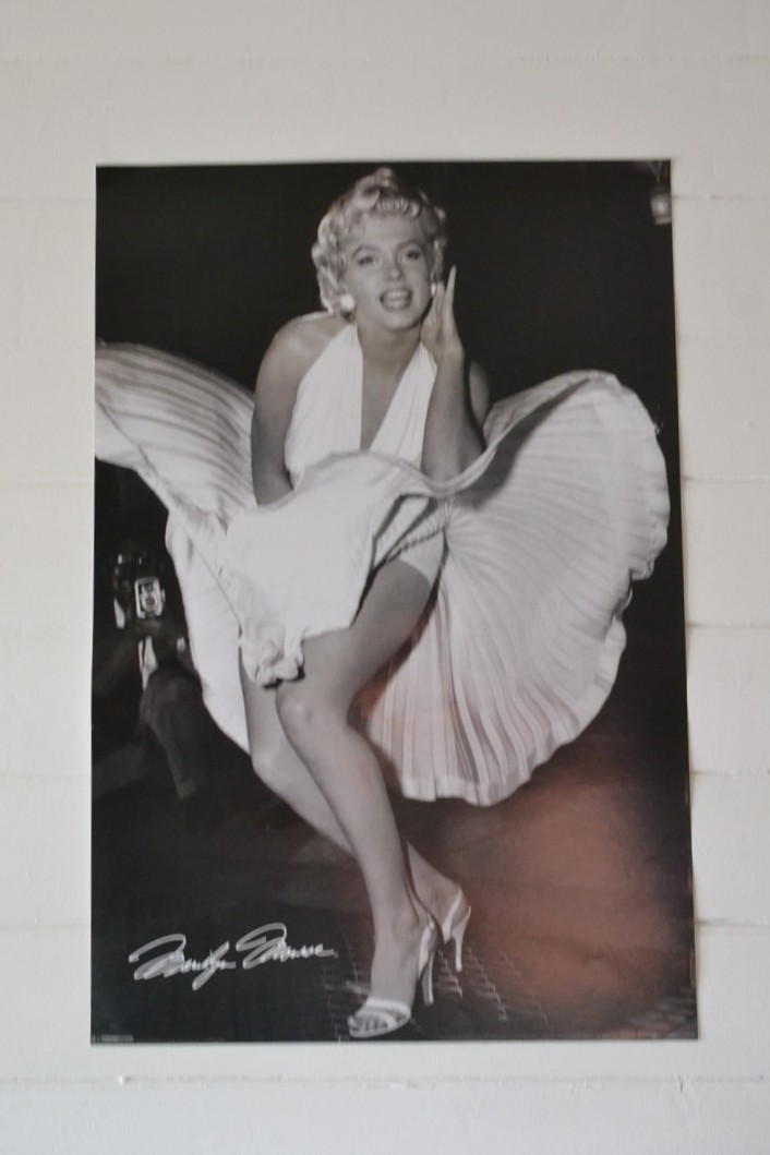 Marilyn Monroe poster Pyramid posters UK - Funky Flamingo