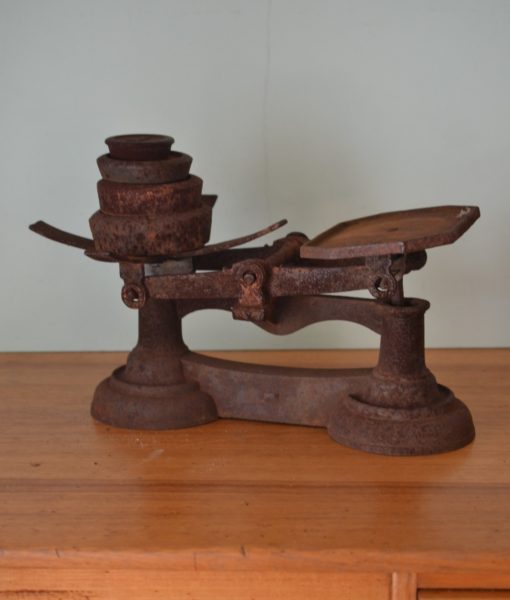 Vintage Cast Iron kitchen scales  antique metal