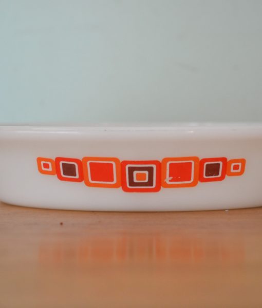 Vintage  pyrex bowl  funky mod design NO12
