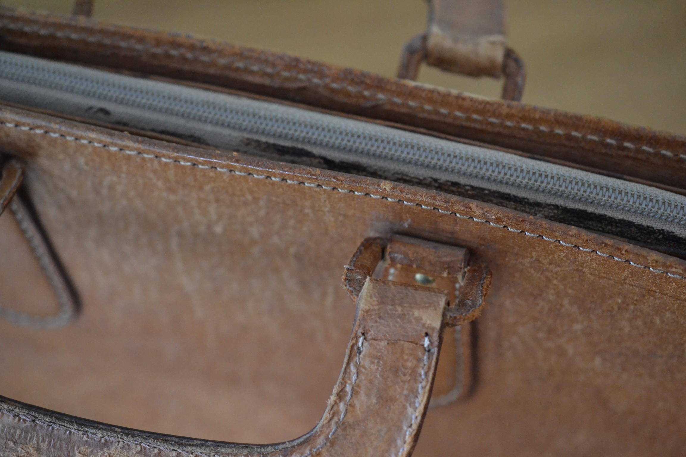 Vintage Leather briefcase brown retro YLBT3 - Funky Flamingo
