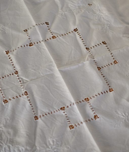 Vintage  embroidered square white table cloth YLBT15