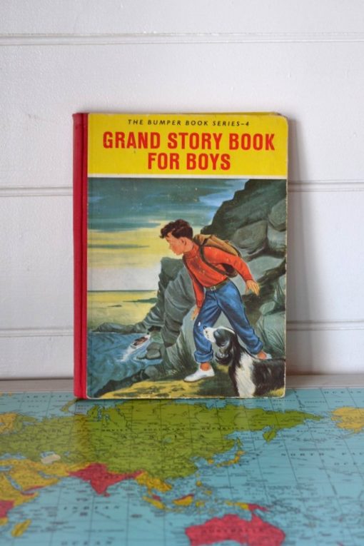Vintage book  The bumper book series 4 Grand story book for boys 1950's