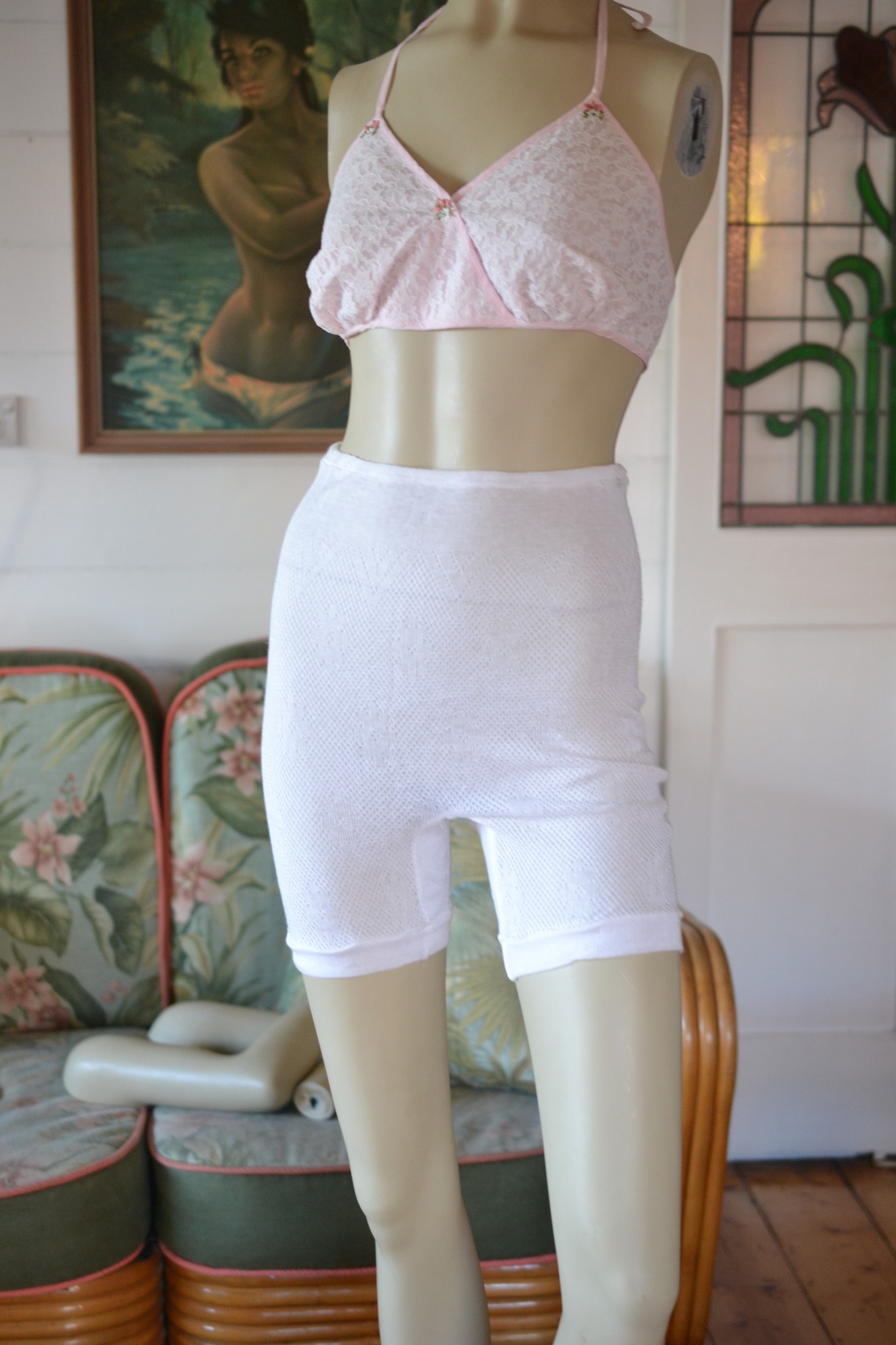 Vintage Women's pink Lingerie knitted underpants Valknit reg size