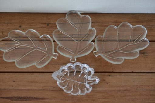 Vintage 4 x clear leaf serving dish plates cut glass