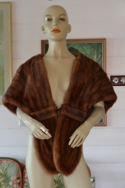 Vintage women's   ladies  reddish/ brown fox fur shawl  F.J. Ellemor Furriers Melbourne