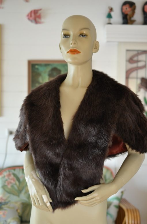 Vintage women's ladies brown faux fur shawl