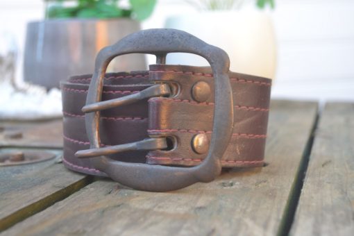 Vintage leather belt deep purple / burgundy 70s Australia size 32