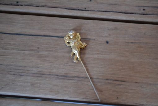 Vintage gold metal cherub brooch pin