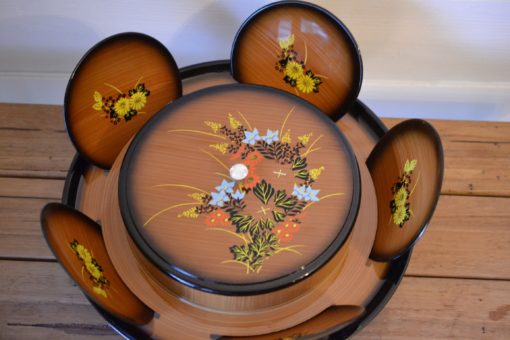 Vintage  serving faux wood serving bowl & 5 matching plates