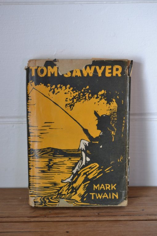 Vintage book Tom Sawyer by mark twain 1948 hard cover