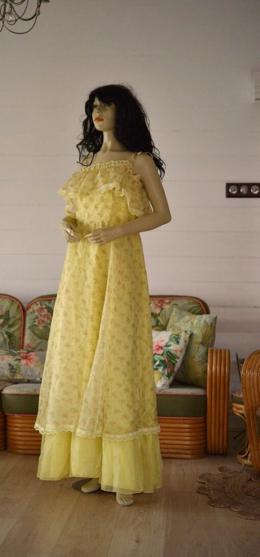 Vintage yellow floral maxi dress Size 10 AUS  8 USA