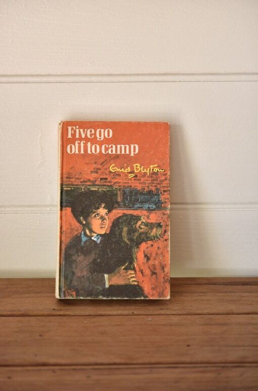 Vintage book Enid Blyton Five go off to camp 1974