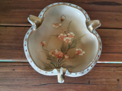Vintage handmade ceramic bowl hand painted gold Japan GT5